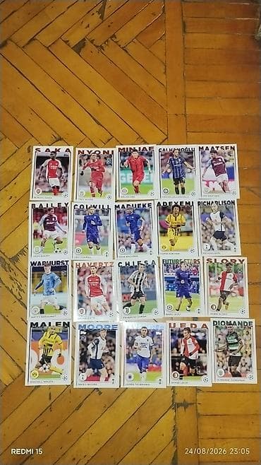 Məhsul: Futbol kolleksiya kartları dəsti Təsvir: - Topps/UEFA — 1