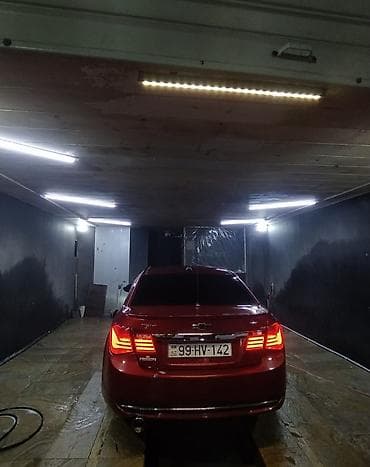 chevrolet kreditle satisi: Chevrolet Cruze: 1.4 l | 2014 il 271041 km Sedan — 9