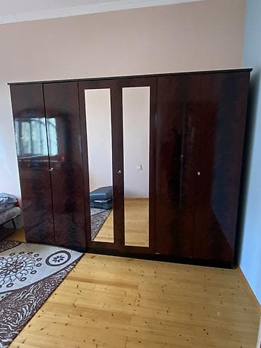 demir agac: Klassik üslubda yataq otağı mebel dəsti Tərkibi: - 2 ədəd tumbə: tünd — 4