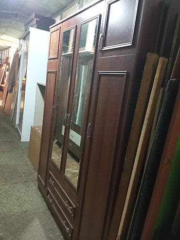 yataq otağı ucun dolaplar: 3 qapılı, Güzgülü, Ağ, Digər material, Açılan, Düz dolab — 8