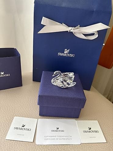 İdman və istirahət: Статуэтка SWAROVSKI Лебедь.Новый,в упаковке,с сертификатом.Хороший — 1