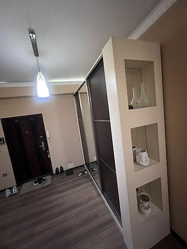 3 qapili dolab: 3 qapılı, Güzgülü, Qəhvəyi, Kupe, Düz dolab — 1