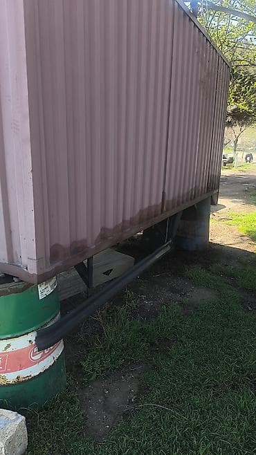 dəmir konteyner: Yük konteyneri/avtomaşın kuzovu - Metal konstruksiyalı, yanları — 3