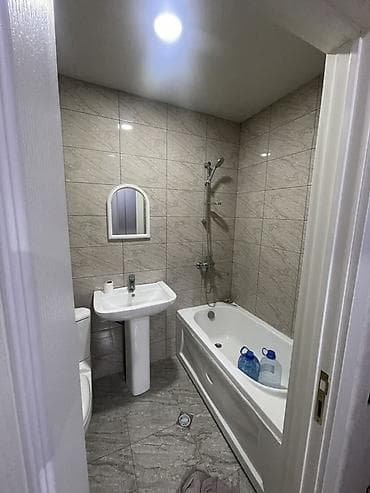 bakı kirayə evlər ucuz: Yeni tikili bina 7/9 mərtəbəsi kirayə verirəm. Lifti, geniş həyəti və — 4