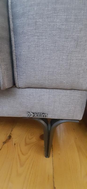 acilan kreslo: Gəncə şəhərində Kilim brendinin divan kreslo dəsti. 900 manat . Divan — 4