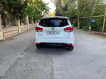 rav 4: Kia Carens: 1.7 l | 2014 il Universal — 6