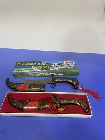 qaşıq desti: Dekorativ xəncər dəsti - Milli üslubda işlənmiş iki ədəd dekorativ — 2