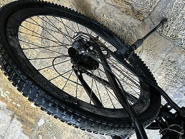 trek velosiped: Uzun müddetdir sürülmeyib tekerli boşdur tekerlerinde problem olsa — 3