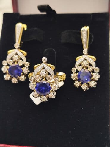 italyan qizili: Dəstə daxildir: Sırğa, Kulon, Sarı qızıl, 750 Əyar — 2