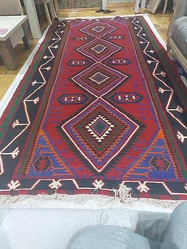 qədimi xalca: Xalça – əl toxuması kilim üslubunda - Naxış: Qədim Qafqaz motivləri — 1