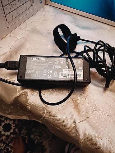 noutbuk 17 3: Toshiba Satellite noutbuku – ağ korpus, tam ölçülü klaviatura və — 5