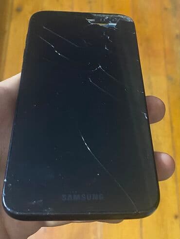 Samsung Galaxy J2 Core, 8 GB, rəng - Qara, Qırıq, Zəmanət, İki sim kartlı