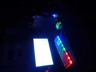 korpuslar: Gaming stolüstü kompüter seti Komponentlər və xüsusiyyətlər: - — 1