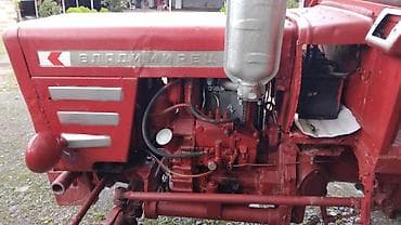 lada mühərrik: Traktor. 1981. mator bez nomer senedlir qaydasindadi. real aliciya — 2