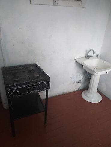 Qarajlar: 1 otaqlı mənzil – geniş və işıqlı - Plan: ayrıca mətbəx, 1 otaq — 10