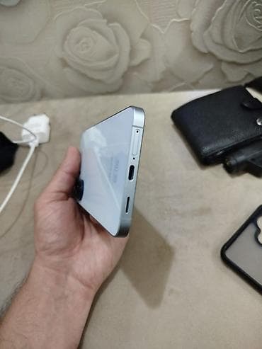 samsung a50 ucun kabrolar: Samsung Galaxy A56 5G, rəng - Ağ, Barmaq izi — 7