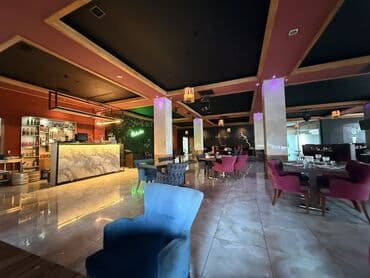 razinde iş: Ofisiant tələb olunur, Restoran, Gündəlik ödəniş, 18-29 yaş, 1 ildən az təcrübə — 2