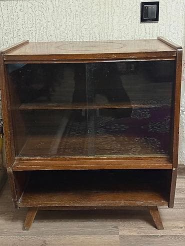 bağca mebeli: Şüşəli vitrin/TV tumbası - Material: taxta karkas, ön hissədə — 1