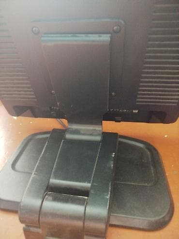 hp rtl8821ce: 4 ədəd monitor markaları( 1 ədəd hp,1 ədəd beko,2 ədəd benq) güc — 9
