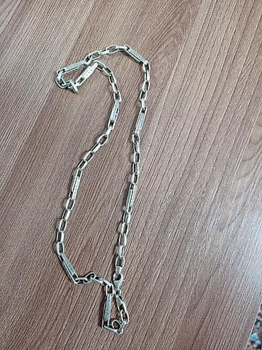 Gümüş rəngli zəncir boyunbağı - Material: metal ərintisi (gümüş