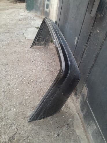 Другие кузовные детали: Məhsul: Avtomobil üçün arxa bamper (qara rəng) Təsvir: - Material — 4