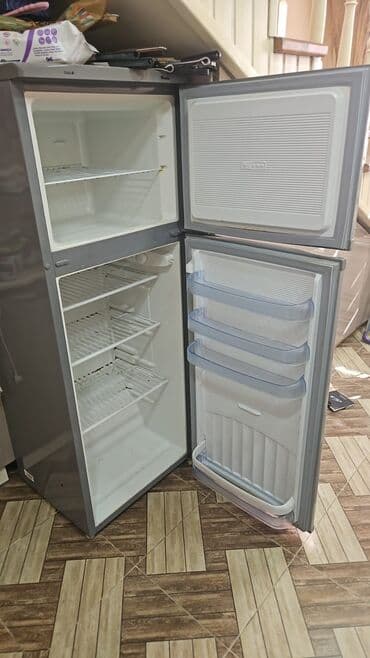 su ceni tekerli: Soyuducu evden satiş. Temirde olmayib. Qiymet 220 azn . Unvan Bilgeh — 3