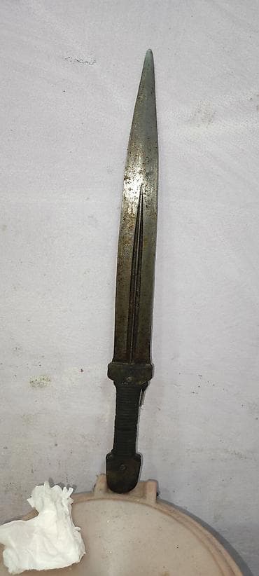 idman və hobbi: Kolleksiya üçün köhnə süngü-bıçaq - Gümüşü rəngli, iti uclu, iki — 2