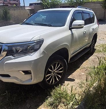 İcarə ən azı 2 günə verilir. Toyota Land Cruiser Prado, ağ rəng, tam