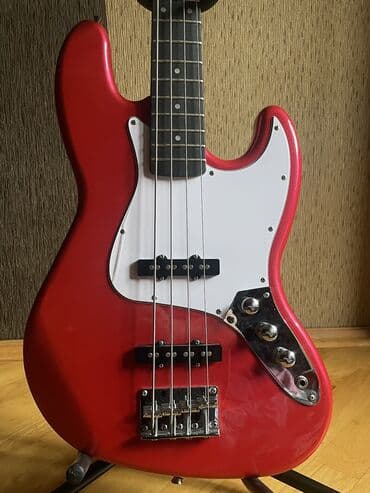 Akkordeonlar: Bas gitara satılır Harley Benton JB-20 CA markalı bas gitardır — 2