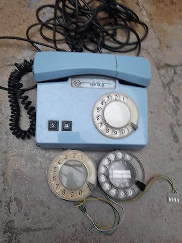 disk oxuyucu: Köhnə model telefon Vef Ta-D, sssr istehsalı,korpusunda bir neçə — 1