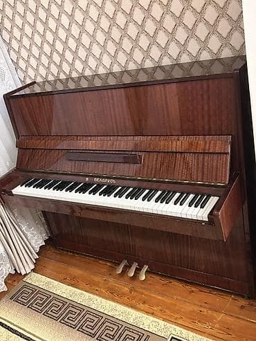 Piano, Belarus, Akustik, İşlənmiş