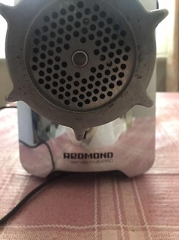 redmo: Ət çəkən maşın Redmond, Revers ilə, İşlənmiş — 3