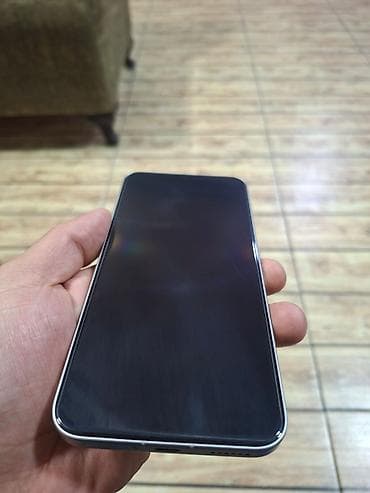 m 11 lite: Xiaomi 15 Pro, rəng - Gümüşü, 
 Sensor — 6