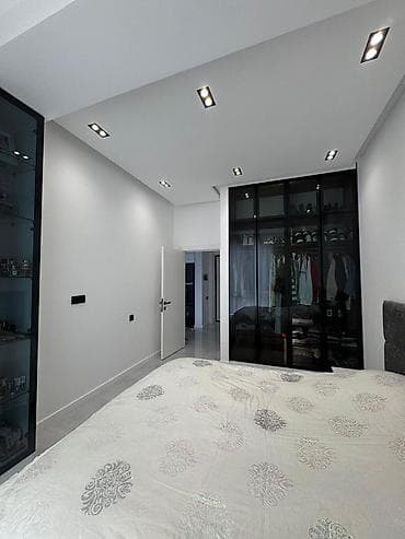 ev menzil: İcarəyə verilir 2 otaqlı yeni tikili 55 m², Gənclik m. Kateqoriya — 5