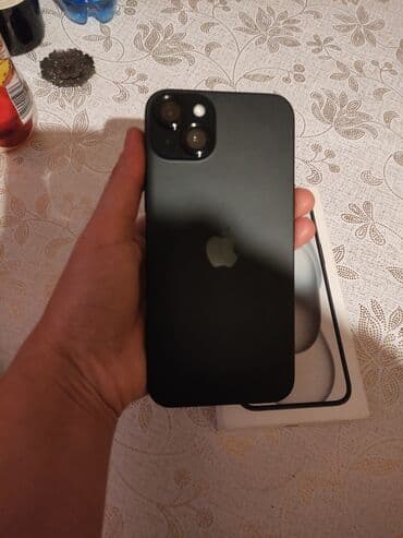 Blackberry: IPhone 15 Plus, 128 GB, Qara, Face ID — 5