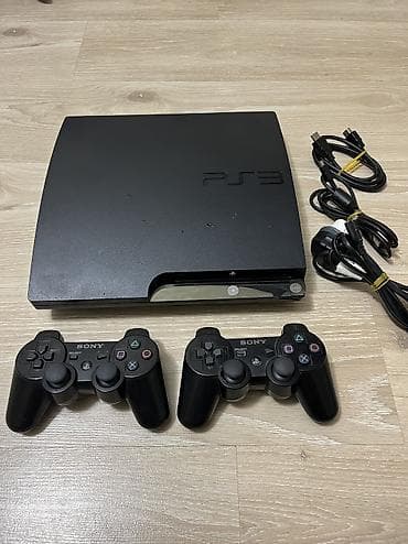 Playstation 3 Slim model 500 GB yaddaş. Heç bir problemi yoxdu ideal