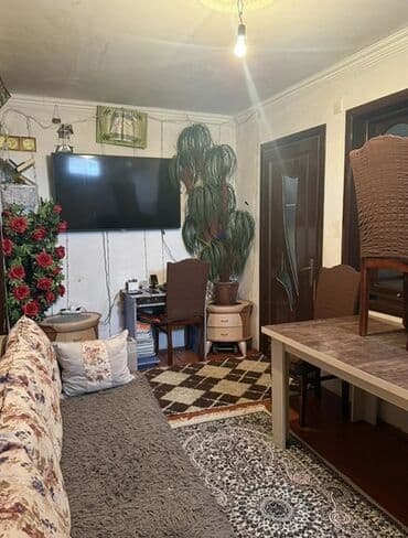 tələbələr üçün kirayə evlər otaq yoldası: Sumqayıt şəhər Esmira şadlıq sarayına yaxın, ərazidə yerləşən 2 otaqlı — 8