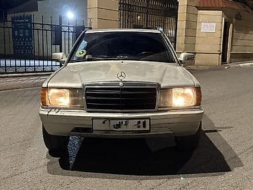 Mercedes-Benz 190 (W201): 1.8 l | 1988 il Sedan