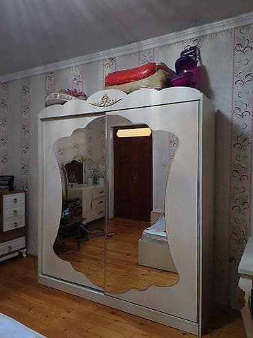 qab dest: Qəzalı vəziyyətdə deyil .Besikin her şeyi var sökülüb .Ama hamisi bir — 3