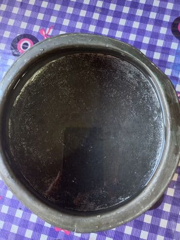 qedmi qazanlar: İşlənmiş, Aş qazanı — 2