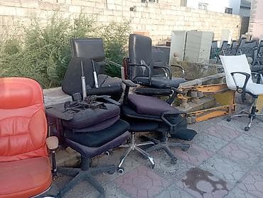 islemis mebeler: Kreslolar hamisi istifade olunub,zedeleri var.Ciddi adamlar — 8