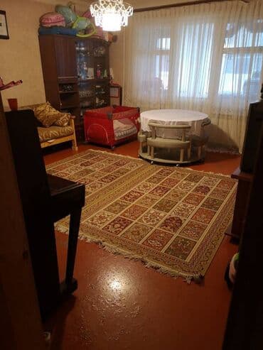 xocasəndə evlər: Səbayil rayonu Oxford məktəbinin yanında 9 mərtənəli binanın 3cü — 2