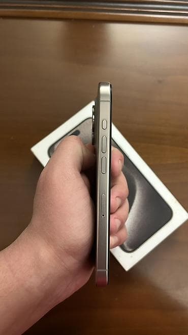 iphone 5 's: IPhone 15 Pro, 128 GB, Gümüşü — 3