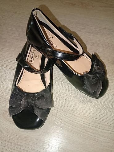 балетка новый: Uşaq üçün laklı qara baletka ayaqqabılar.33olcu 32-33-33yarima qədər — 3