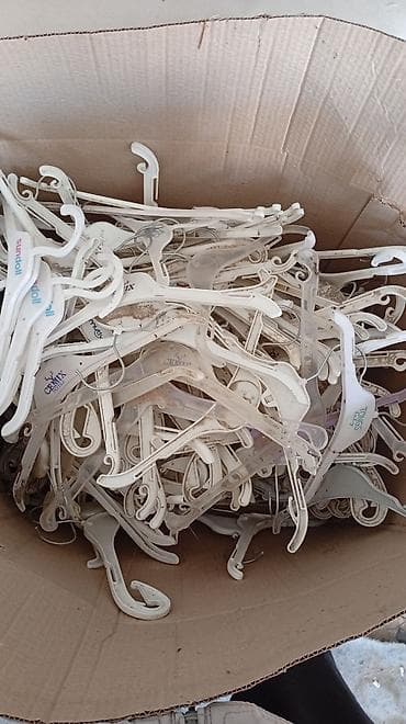 paltar asilqani: Plastik paltar asqıları – kicik modelleri - Material: möhkəm plastik — 1