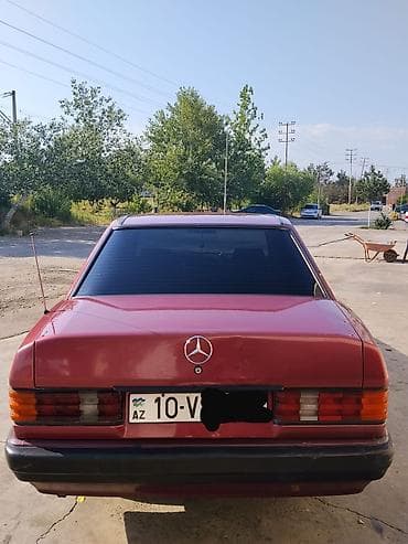 e39 m bufer: Mercedes-Benz 190 (W201): 1.8 l | 1991 il Sedan — 2