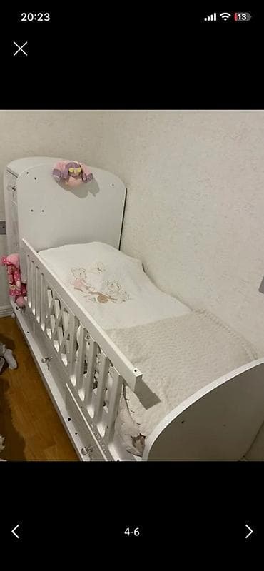 besikler instagram: Oğlan və qız üçün, Dördbucaq, Beşik, Dəst ilə, Matras ilə, Yellənmə mexanizm ilə — 4