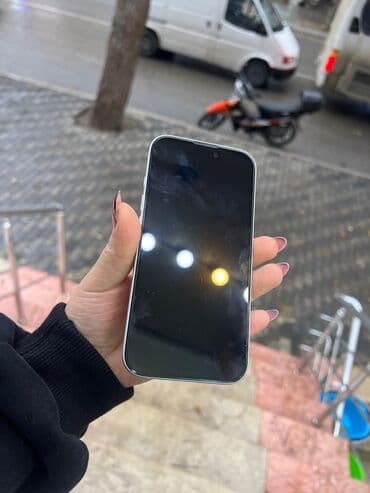 Lincoln: IPhone 16, 128 ГБ, Белый, Face ID — 6