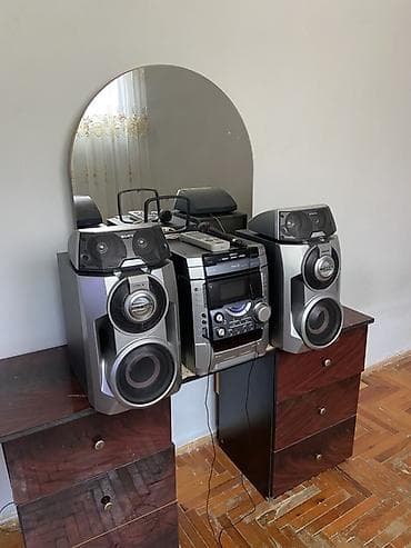 sony maqintafon: Əziz və dəyərli həmkarlarım originaldı təzə kimidi aux bluteooh var — 7