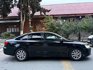 barter avtomobil: Volkswagen Jetta: 2.5 l | 2012 il Sedan — 4